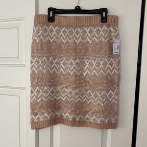 Maurices Tan and Cream Patterned Pencil Skirt